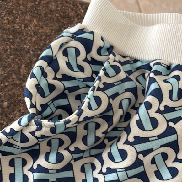 Burberry Boys/Girls Casual BLUE WHITE Monogram B Joggers-6/7 - Picture 3 of 16